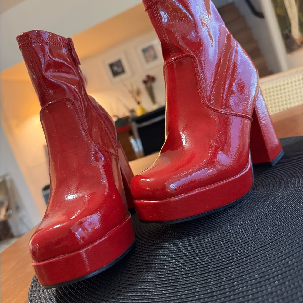 TOP Moda Red Heeled Boots with Platform Sole Size 6. New! Never been worn.